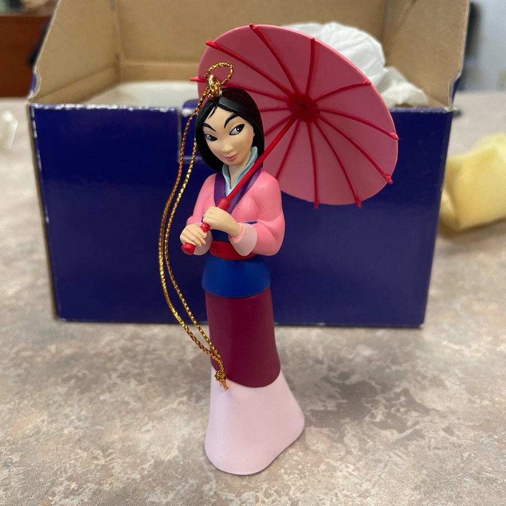 Disney Collectible Mulan ornament